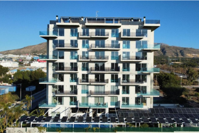 Escapada con Piscina y Jacuzzi en Apartamentos Oasis de la Cala con Paseo a Caballo para dos por la Montaña con Vistas al Mar (Alicante)