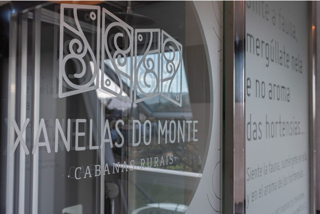 Escapada con Cena Degustación en Xanelas do Monte (Sanguiñeda Mos, Pontevedra)