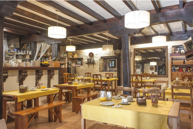 Escapada de 2 Noches con Bañera de Hidromasaje en Posada Sierra de Ibio (Cantabria)
