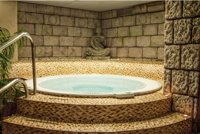 Escapada Relax con Circuito Spa para dos en Hotel Spa Cádiz Plaza 4* (Cádiz)