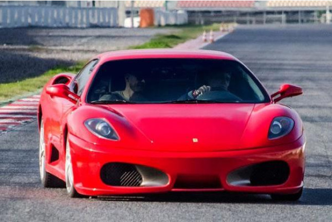 Escapada Relax con Circuito Spa en Hotel Termes de Montbrió 4* y Conducir un Ferrari en Circuito (Tarragona)