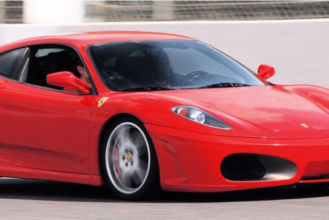 Escapada Relax con Circuito Spa en Hotel Termes de Montbrió 4* y Conducir un Ferrari en Circuito (Tarragona)