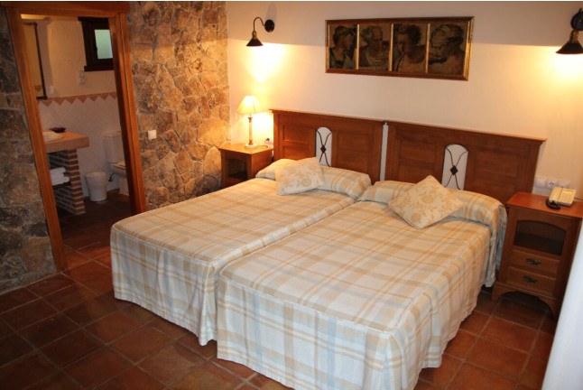 Escapada Relax de 2 Noches con Bañera Hidromasaje en la Posada El Molino del Cubo (San Esteban del Valle, Ávila)