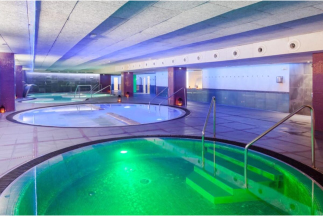 Escapada Romántica con Circuito Spa y Cena en Hotel Occidental Aranjuez 4* (Madrid)