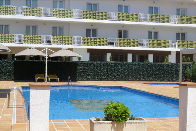Escapada Romántica con Cena en el Hotel Santa Anna 3* de la Costa Brava (L'Estartit, Girona)