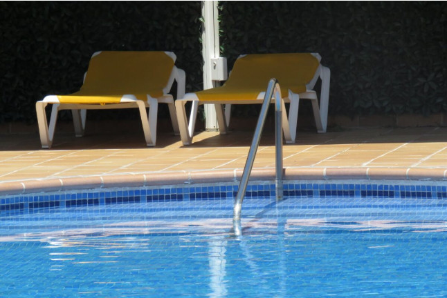 Escapada Romántica con Cena en el Hotel Santa Anna 3* de la Costa Brava (L'Estartit, Girona)