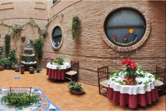 Escapada Romántica con Bañera de Hidromasaje en Posada Los Antiguos Telares 3* (Guadalajara)