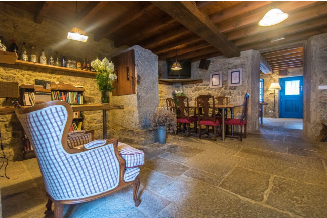 Escapada Romántica con Paseo a Caballo a Casa Perfeuto María (A Coruña)
