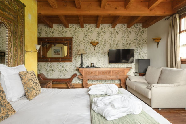 Escapada Romántica con Cena en Hotel & Spa Etxegana (Vizcaya)
