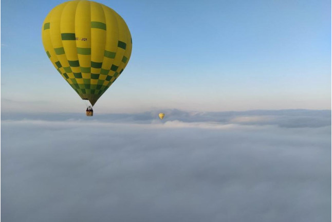Escapada Romántica con Hotel y Vuelo en Globo por La Cerdanya (Lleida / Girona)