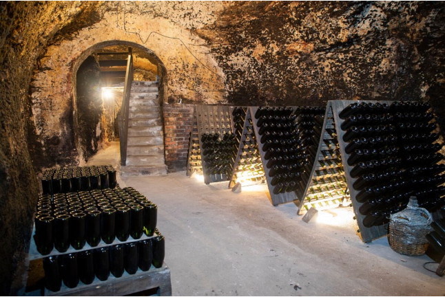 Escapada en Casa Rural & Spa La Graja con Visita a Bodegas Jesús Díaz e Hijos y Cata de Vinos para dos (Madrid)
