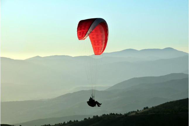 Escapada Rural con Spa en Casas Ayuso y Vuelo en Parapente con Acrobacias, Fotos y Vídeo (Madrid)