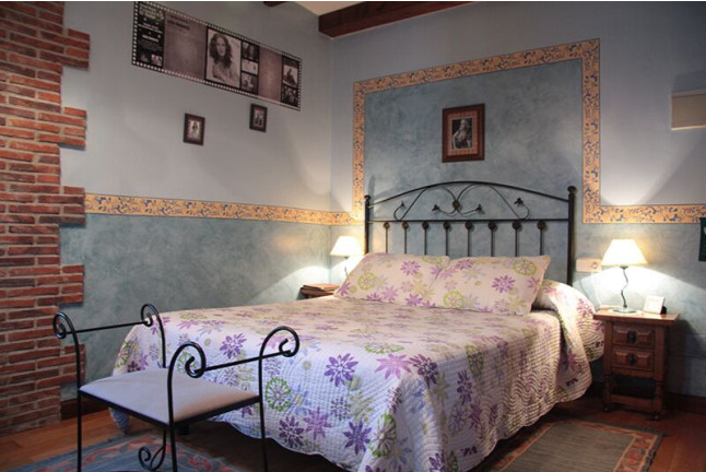 Escapada en Habitación Superior con Bañera de Hidromasaje y Cena en Posada El Solar 3* (Galizano, Cantabria)