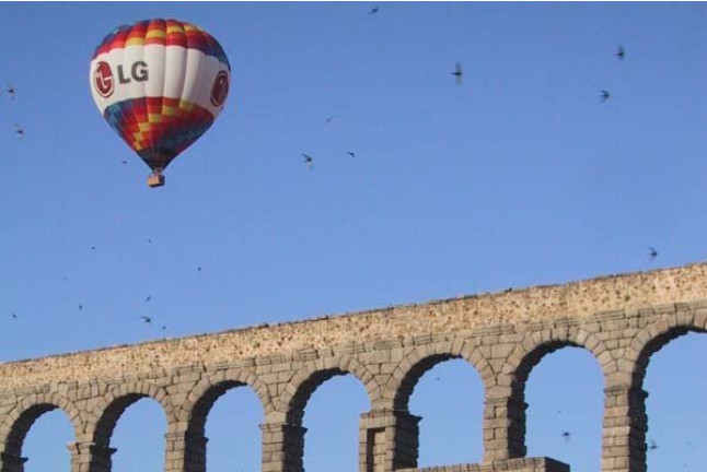 Escapada con Spa en Hotel Cándido y Vuelo en Globo para dos con Fotos y Vídeo (Segovia)