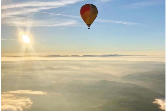 Escapada con Desayuno en Casa Grande de Rosende y Vuelo en Globo para dos con Fotos y Vídeo (Lugo)