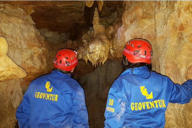Espeleología (Ejulve, Teruel) 