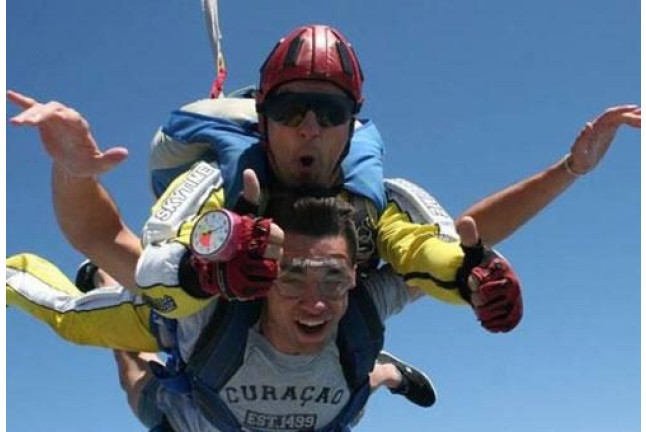 Escapada con Circuito Termal y Cena en Balneario Villavieja 3* y Salto en Paracaídas (Castellón)