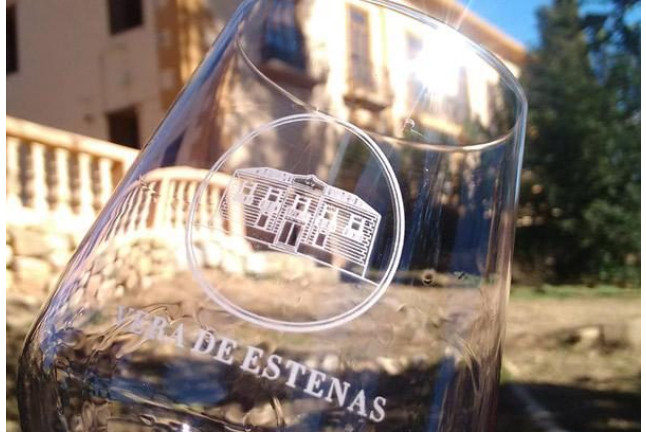 Escapada con Visita a Bodega y Cata de Vinos en Bodega Vera de Estenas (Utiel, Valencia)