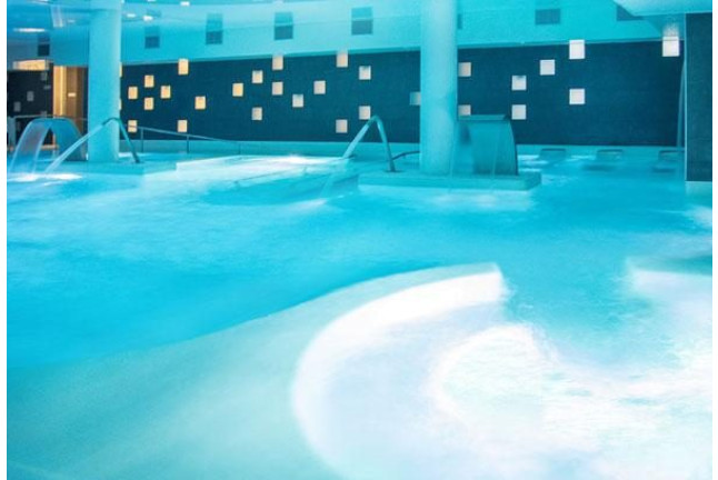 Escapada con Piscina Termal Activa y Cena en Balneario Alhama de Aragón 4* y Visita a Bodega con Cata para dos (Zaragoza)