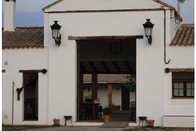 Escapada con Almuerzo o Cena y Visita a Bodega con Cata para dos (Cádiz)