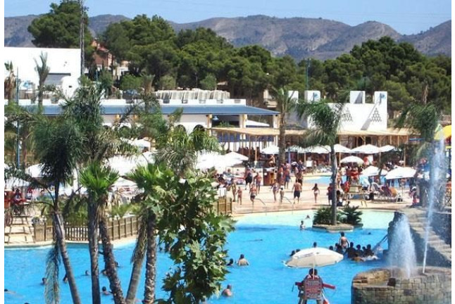 Escapada en Hotel Hyltor 4* con Jacuzzi, Masaje, Entrada a Terra Natura y Aqua Natura (Murcia)