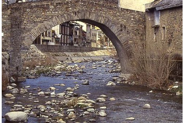 Escapada de 2 Noches en Hotel Rural Posada d’Àneu con Circuito Spa en el Pirineo (Lleida)