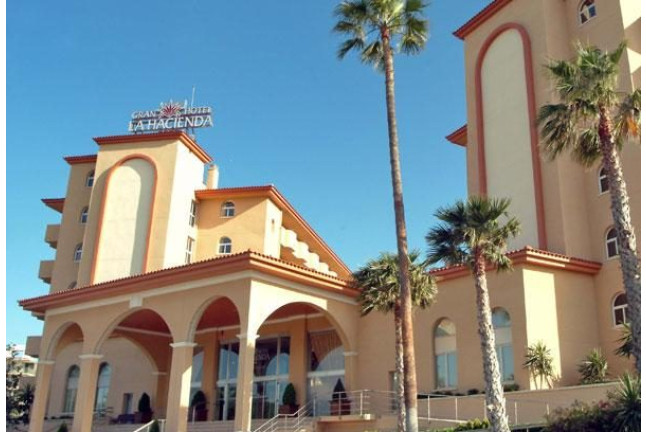 Escapada en Gran Hotel La Hacienda 4* con Entrada a PortAventura Park y Ferrari Land (Tarragona) 