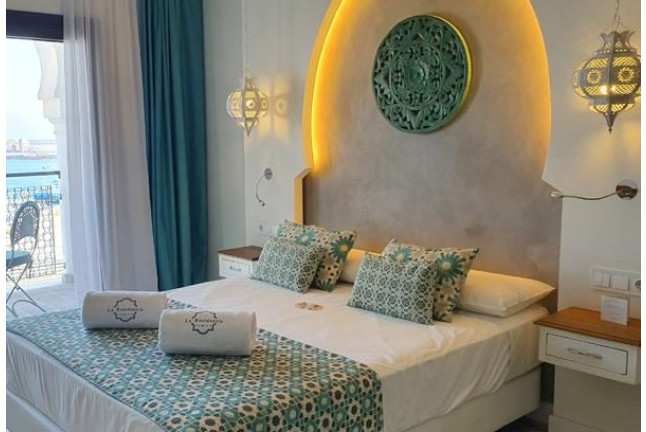 Escapada con Circuito Spa, Masaje y Cena para dos en Hotel & Spa La Residencia Puerto 4* (Tarifa, Cádiz)