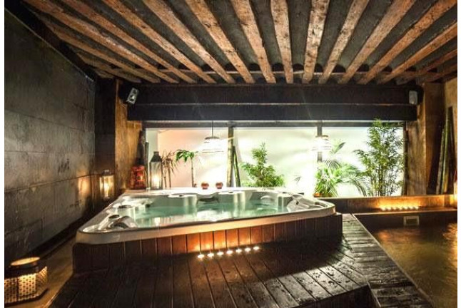 Circuito Onsen Spa, Masaje 25' y Comida para dos en Esenzias Spa (Madrid)