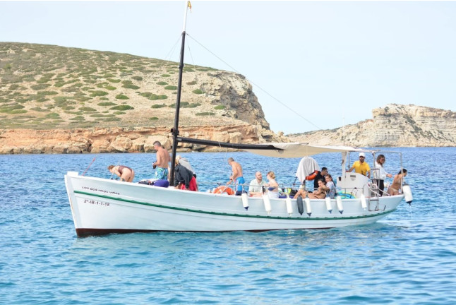 Excursión en Barca Tradicional Ibicenca con Bebidas, Tapas, Snorkel, Paddle Surf y Sea Scooter (Sant Antoni, Ibiza)