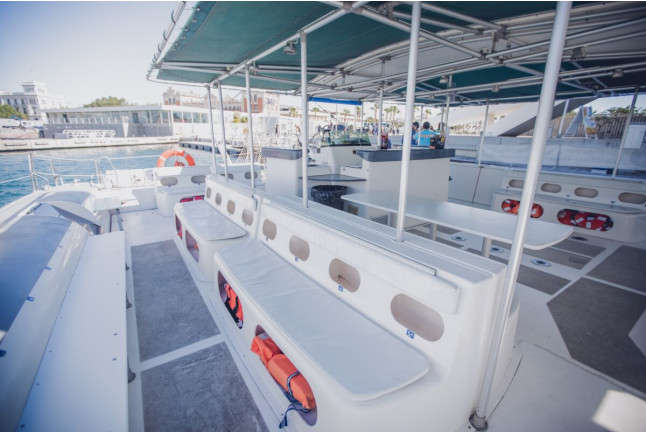Día en el Mar Valencia: Excursión en Catamarán con Comida (Valencia) 