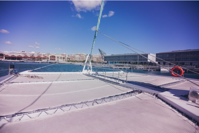 Día en el Mar Valencia: Excursión en Catamarán con Comida (Valencia) 