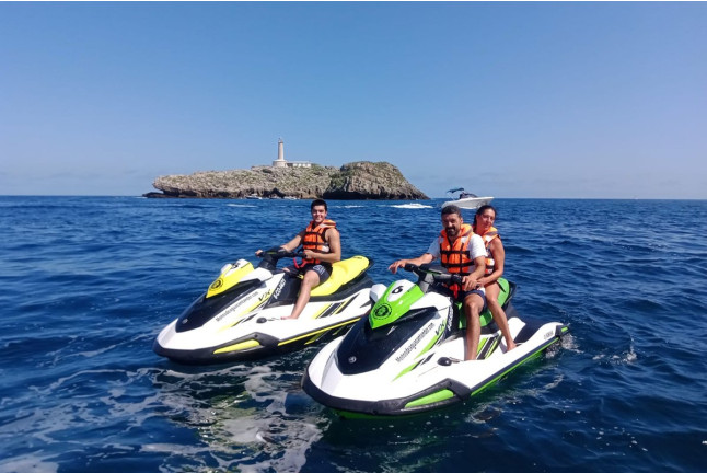 Excursión en Moto de Agua (Santander, Cantabria)