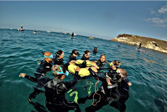 Excursión de Snorkel con Fotos y Vídeos en la Reserva Natural Protegida de La Caleta de Adeje (Tenerife)