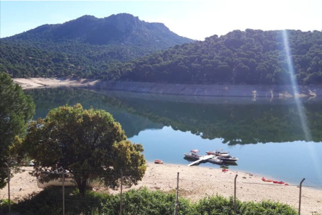 Experiencia en Barco a Elegir en el Pantano de San Juan para dos (San Martín de Valdeiglesias, Madrid)