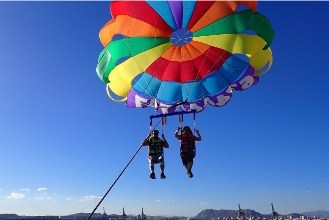 Parasailing (Alicante)