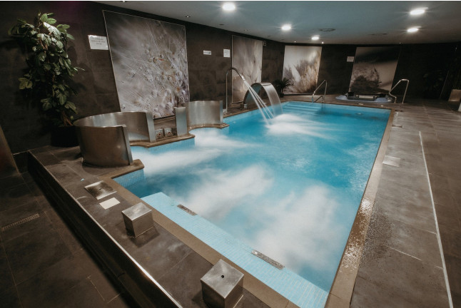 Circuito Spa para dos en AZZ Asturias Langrehotel 4* (Langreo, Asturias) - (D-J)