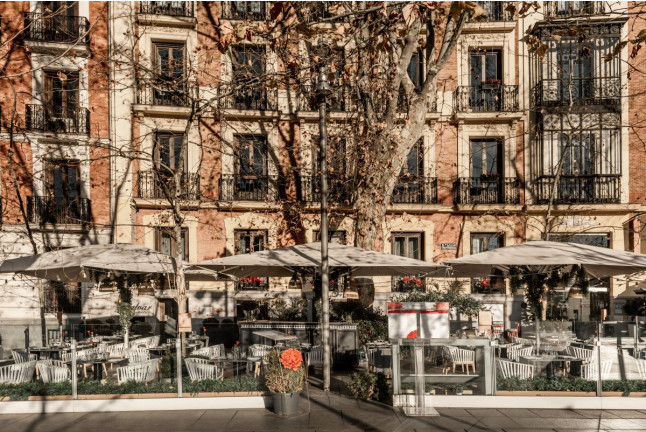 Vermut Gourmet para dos en la Terraza del Hospes Puerta de Alcala 5* (Madrid)