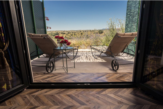 Escapada con Cena en Habitación Doble o Suite de Aal Cachucho (San Agustín del Guadalix, Madrid)