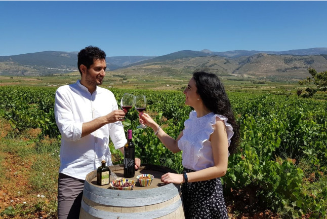 Visita Guiada con Cata para dos en la Finca Ecológica del Cortijo El Cura Eco-Bodega (Laujar de Andarax, Almería)