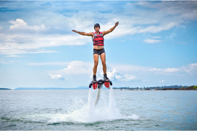 Flyboard en el Pantano de San Juan (San Martín de Valdeiglesias, Madrid)