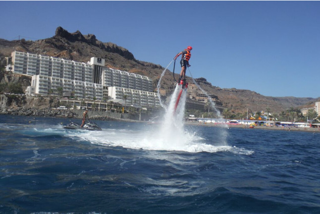 Flyboard en Playa de Taurito y Playa de Mogán (Gran Canaria)