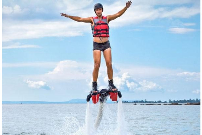 Flyboard para dos (Playa de Talamanca, Ibiza)
