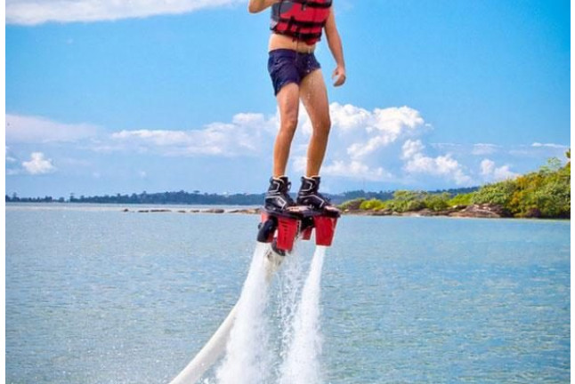 Flyboard (Playa de Talamanca, Ibiza)