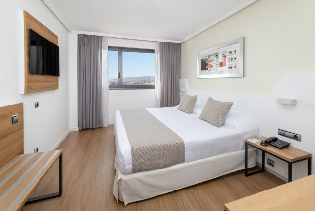 Escapada con Cena en Alexandre Hotel Frontair Congress 4* (Sant Boi, Barcelona)