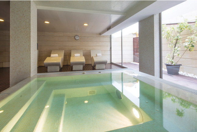 Circuito Spa y Comida para dos en HM Jaime III 4* (Palma de Mallorca)
