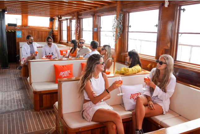 Salida en Goleta por la Costa de Barcelona con Tapa y Bebida (Barcelona)