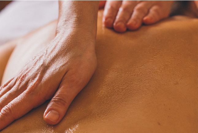 Circuito Spa en OASIS Wellness & Spa, Masaje RESET y Desayuno en SOFIA Bar & Tapas para dos en Grand Hyatt Barcelona 5* (Barcelona)