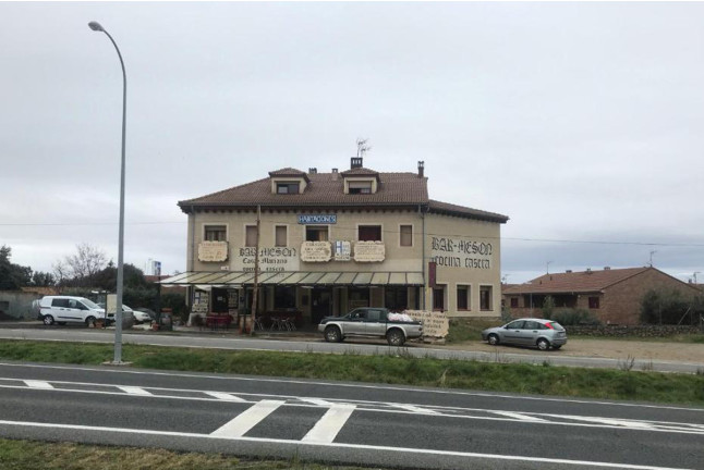 Escapada de 2 Noches con Desayuno en Hospedaje Casa Mariano (Segovia)