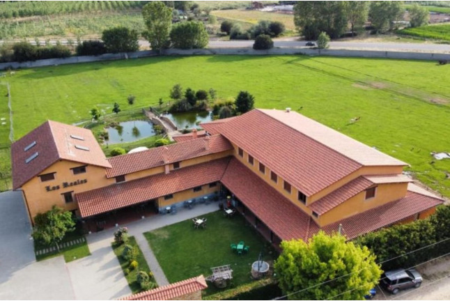 Escapada con Desayuno en Hospedería Los Reales (Carrizo de la Ribera, León)